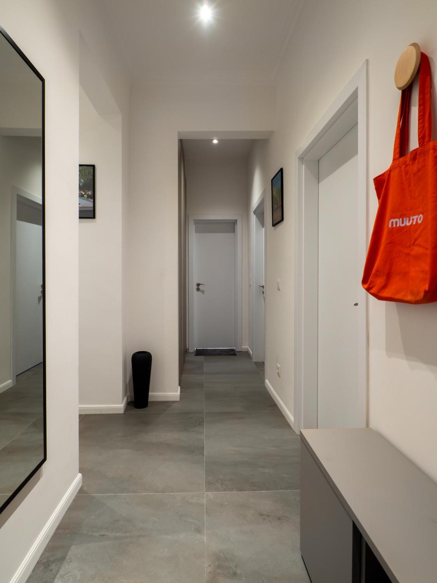 סופיה Central Apartment Parking Two Bedrooms Sky Terrace מראה חיצוני תמונה
